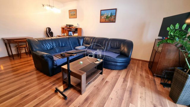 Eladó téglalakás, Szegeden 139.9 M Ft, 4 szobás