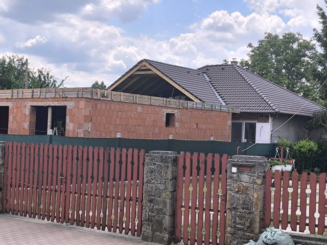 Eladó ikerház, Őrbottyánban 94.9 M Ft, 4 szobás