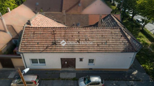 Eladó téglalakás, Vácon 59.9 M Ft, 2 szobás