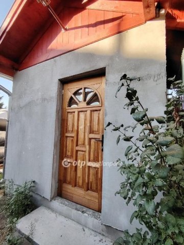 Eladó családi ház, Vecsésen 150 M Ft, 5+3 szobás