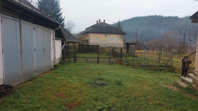 Eladó családi ház, Zabaron 20 M Ft, 2 szobás