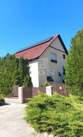 Eladó családi ház, Sződligeten 158 M Ft, 5 szobás