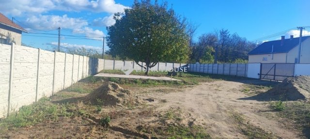 Eladó családi ház, Tóalmáson 90 M Ft, 3 szobás