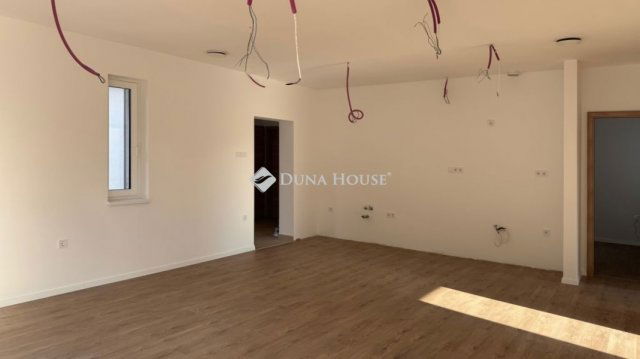 Eladó családi ház, Hajdúsámsonon 84.9 M Ft, 4 szobás