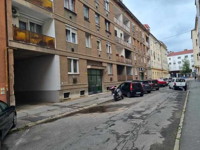Eladó garázs, Debrecenben 6.5 M Ft / költözzbe.hu
