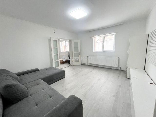 Eladó családi ház, Nyíregyházán 50 M Ft, 3 szobás