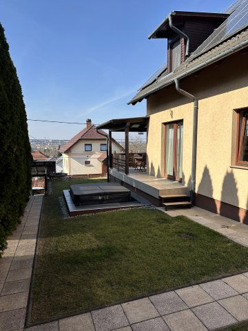 Eladó ikerház, Gödöllőn 149.9 M Ft, 4 szobás