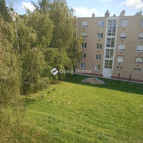 Eladó téglalakás, Zalaegerszegen 34.9 M Ft, 2 szobás