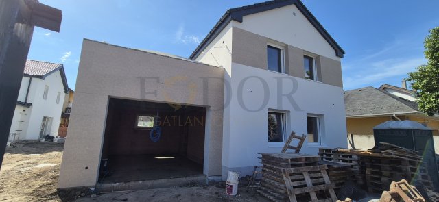 Eladó családi ház, Budapesten, XVIII. kerületben 219.9 M Ft