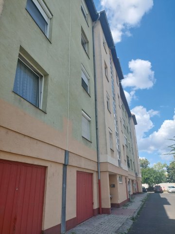 Eladó téglalakás, Budapesten, XV. kerületben 99.5 M Ft, 3 szobás