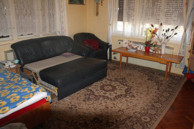 Eladó családi ház, Fertődön 94.999 M Ft, 5 szobás