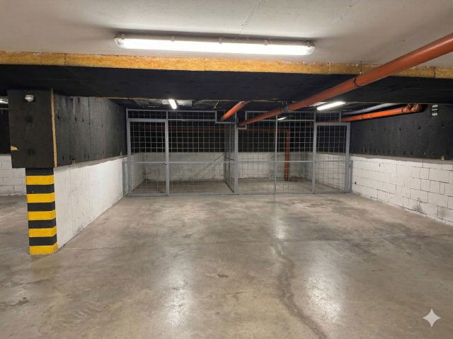 Eladó garázs, Nyíregyházán, Törzs utcában 12.9 M Ft