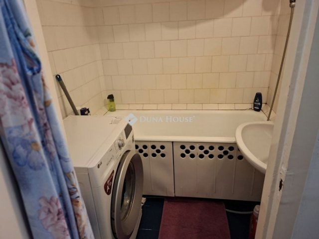 Eladó panellakás, Szegeden 50.5 M Ft, 2 szobás