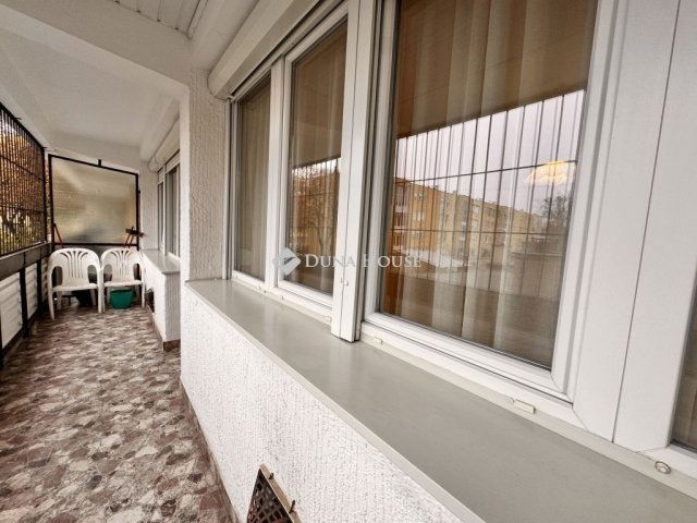 Eladó téglalakás, Zalaegerszegen 37.5 M Ft, 2 szobás