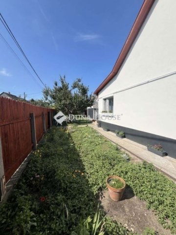 Eladó családi ház, Vecsésen 87.7 M Ft, 3 szobás