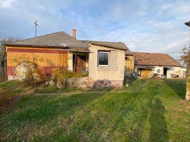 Eladó családi ház, Császáron 27.2 M Ft, 3 szobás