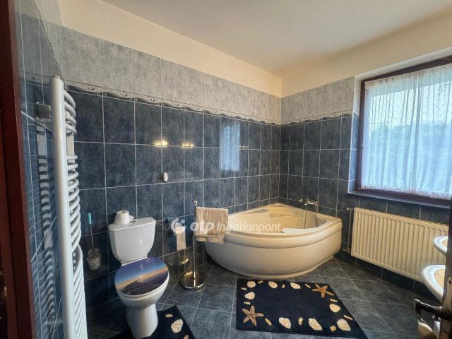 Eladó családi ház, Érden 149.99 M Ft, 5 szobás