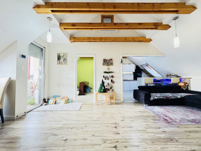 Eladó téglalakás, Hajdúsámsonon 55.89 M Ft, 1+2 szobás