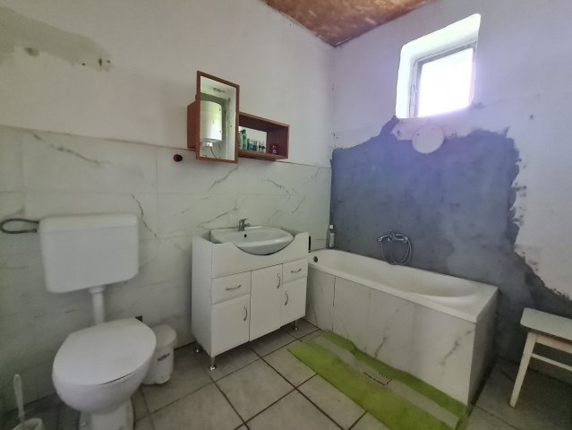 Eladó családi ház, Tiszasülyön 11.5 M Ft, 2 szobás