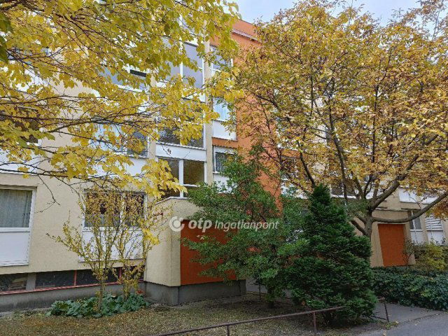 Eladó panellakás, Budapesten, XX. kerületben 60 M Ft, 3 szobás