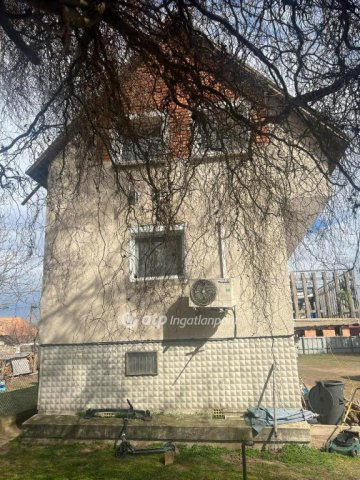 Eladó családi ház, Nagykátán 32 M Ft, 2 szobás