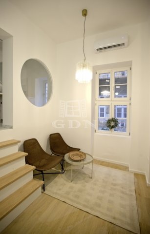 Eladó téglalakás, Budapesten, VII. kerületben 54 M Ft