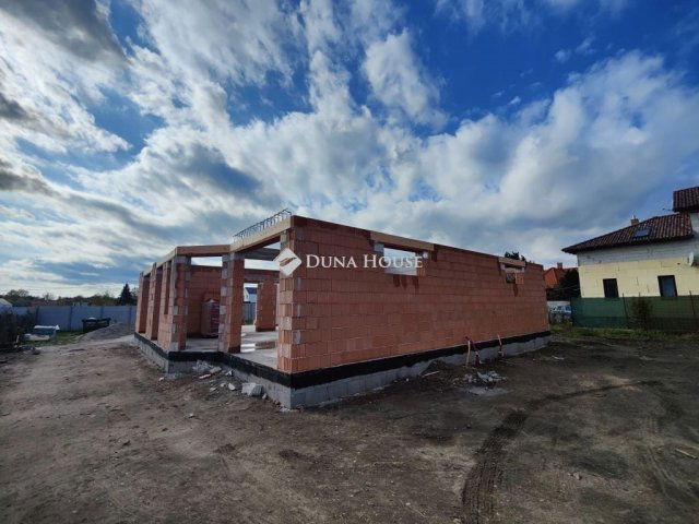 Eladó ikerház, Budapesten, XVIII. kerületben 139.9 M Ft, 4 szobás