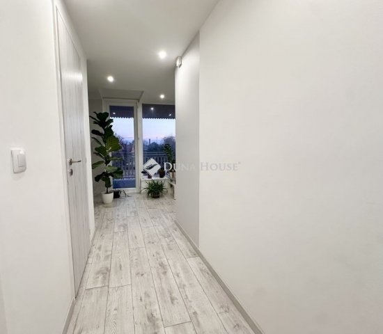 Eladó családi ház, Hódmezővásárhelyen 103.8 M Ft, 5 szobás