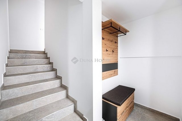 Eladó családi ház, Budapesten, XVIII. kerületben 249 M Ft