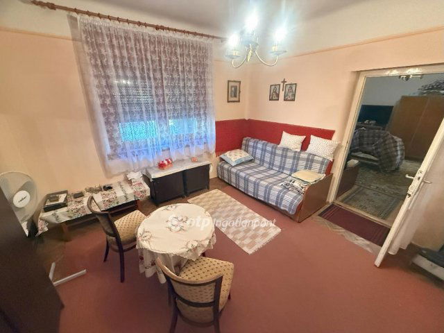 Eladó családi ház, Tiszakécskén 32.9 M Ft, 2 szobás