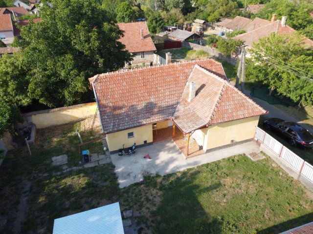 Eladó családi ház, Jászapátiban 12.9 M Ft, 2 szobás