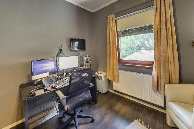 Eladó családi ház, Érden 98 M Ft, 5 szobás