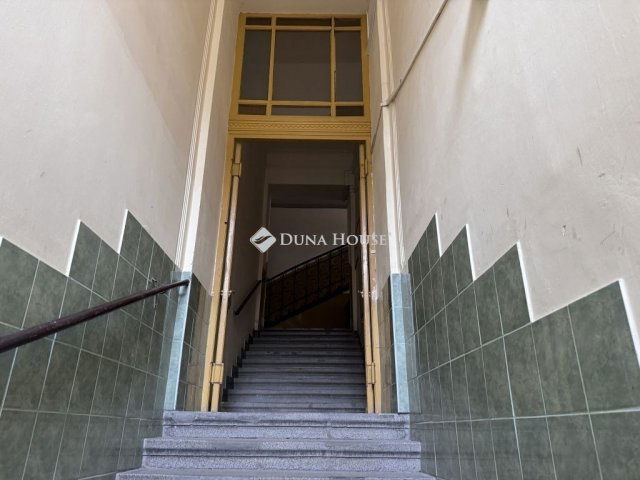 Eladó téglalakás, Budapesten, VIII. kerületben 69.9 M Ft