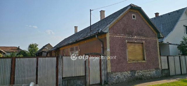 Eladó családi ház, Hajdúhadházon 23.999 M Ft, 3 szobás