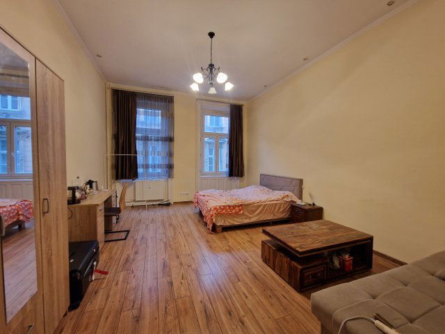 Eladó téglalakás, Budapesten, VI. kerületben 89 M Ft, 2 szobás