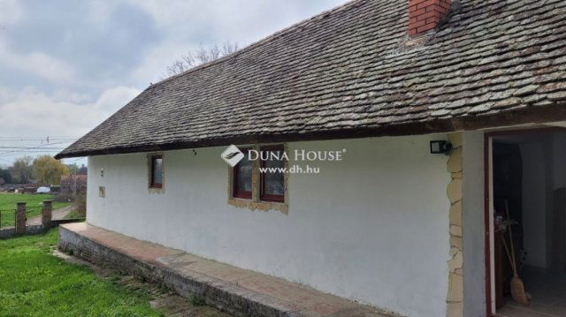 Eladó családi ház, Lánycsókon 27 M Ft, 2 szobás