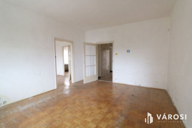 Eladó téglalakás, Szegeden 53.9 M Ft, 3 szobás