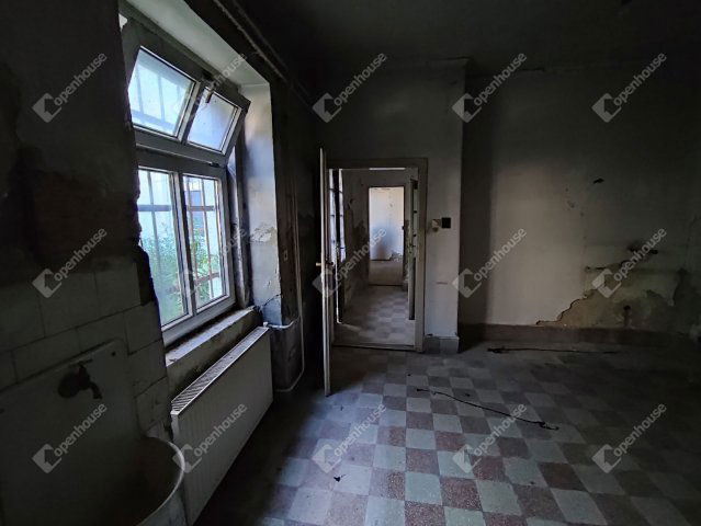 Eladó téglalakás, Celldömölkön 14.5 M Ft, 2 szobás