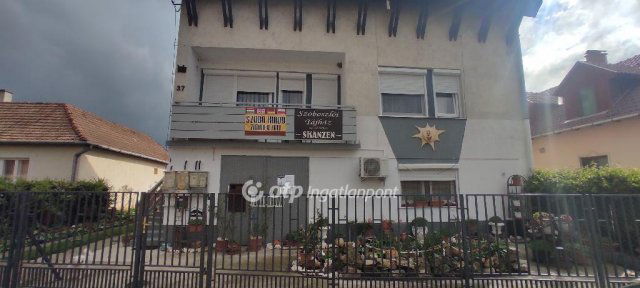 Eladó családi ház, Hajdúszoboszlón 119 M Ft, 8 szobás