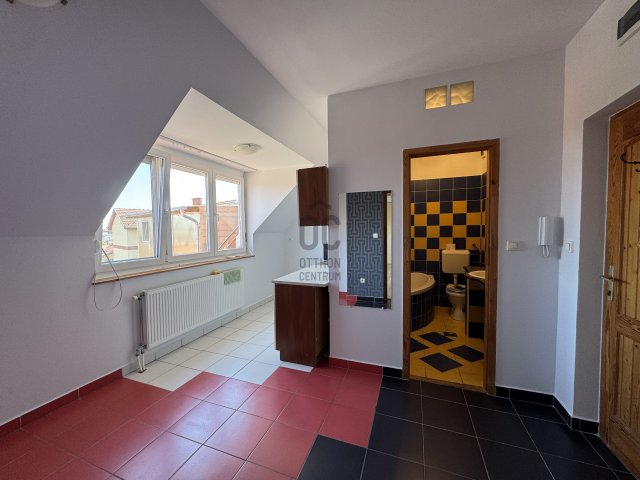 Kiadó téglalakás, albérlet, Cegléden 160 E Ft / hó, 1 szobás