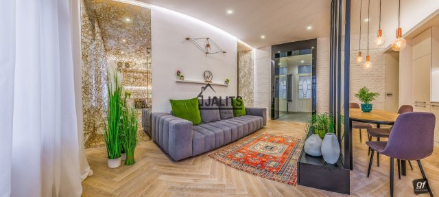 Kiadó téglalakás, albérlet, V. kerületben, Október 6. utcában