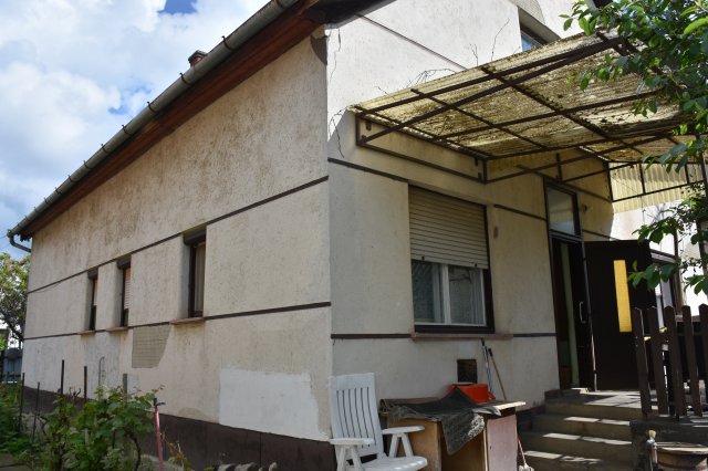 Eladó családi ház, Törökszentmiklóson 32.9 M Ft, 2+1 szobás