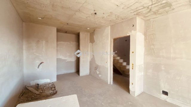 Eladó családi ház, Csömörön 253 M Ft, 4 szobás