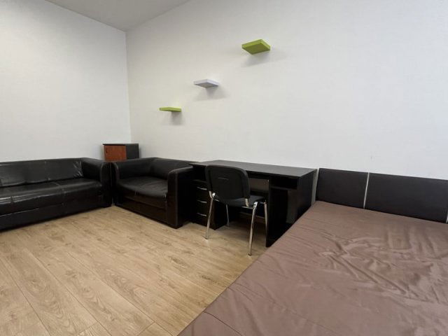 Kiadó téglalakás, albérlet, Pécsett 200 E Ft / hó, 2 szobás
