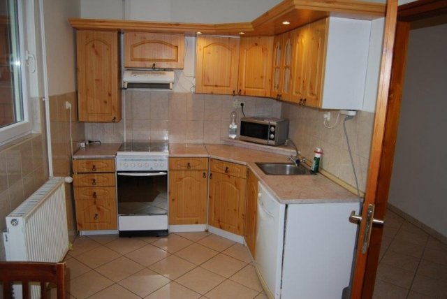 Kiadó téglalakás, albérlet, XII. kerületben, Zugligeti úton