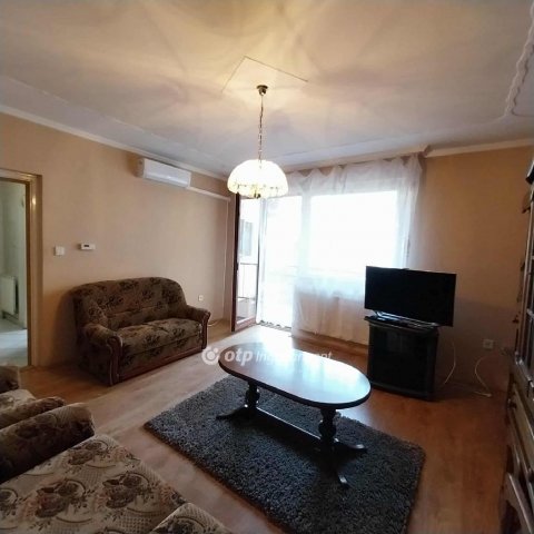 Eladó téglalakás, Nyíregyházán 64.9 M Ft, 2+1 szobás