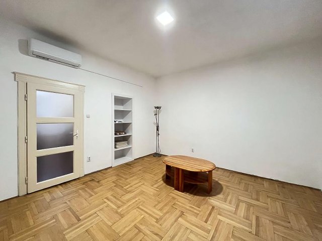 Kiadó téglalakás, albérlet, Budapesten, III. kerületben