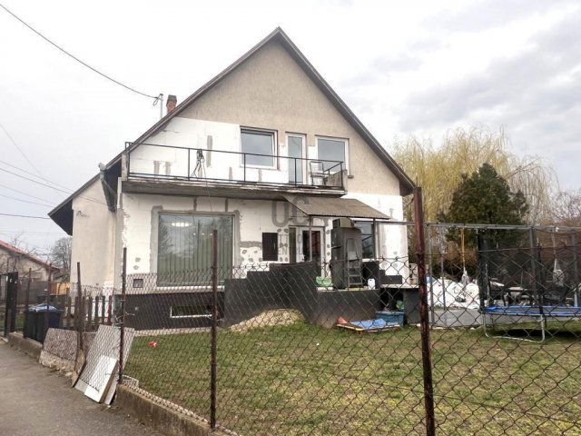 Eladó ikerház, Budapesten, XVIII. kerületben 124.9 M Ft, 5 szobás