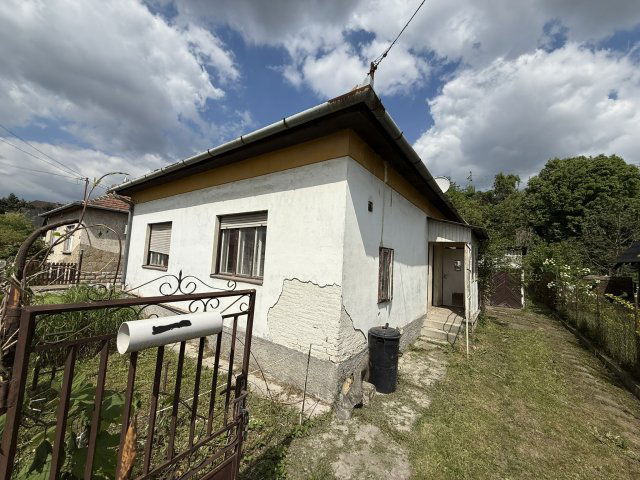 Eladó családi ház, Érden 60 M Ft, 2+1 szobás