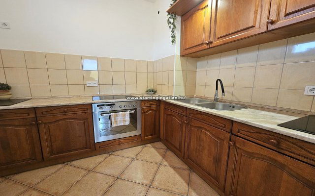 Kiadó téglalakás, albérlet, IV. kerületben, Megyeri úton